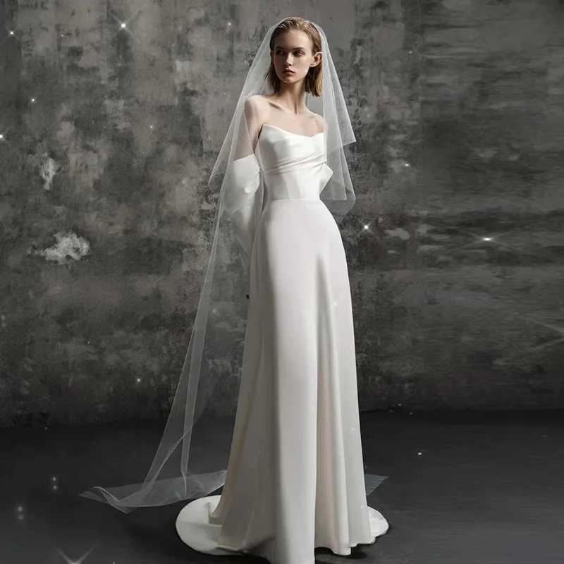 

One-shoulder Satin Light Wedding Dress2025New Style Bride Simple Elegant French High-end Welcome Out Veil with Small Train