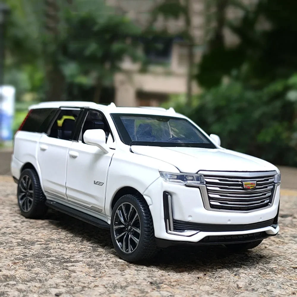 1:32 Escalade Miniature Toy Car Models Metal Diecast 6 Doors Opened Sound Light Pull Back Shock Absorption Gift Car Toys for Kid