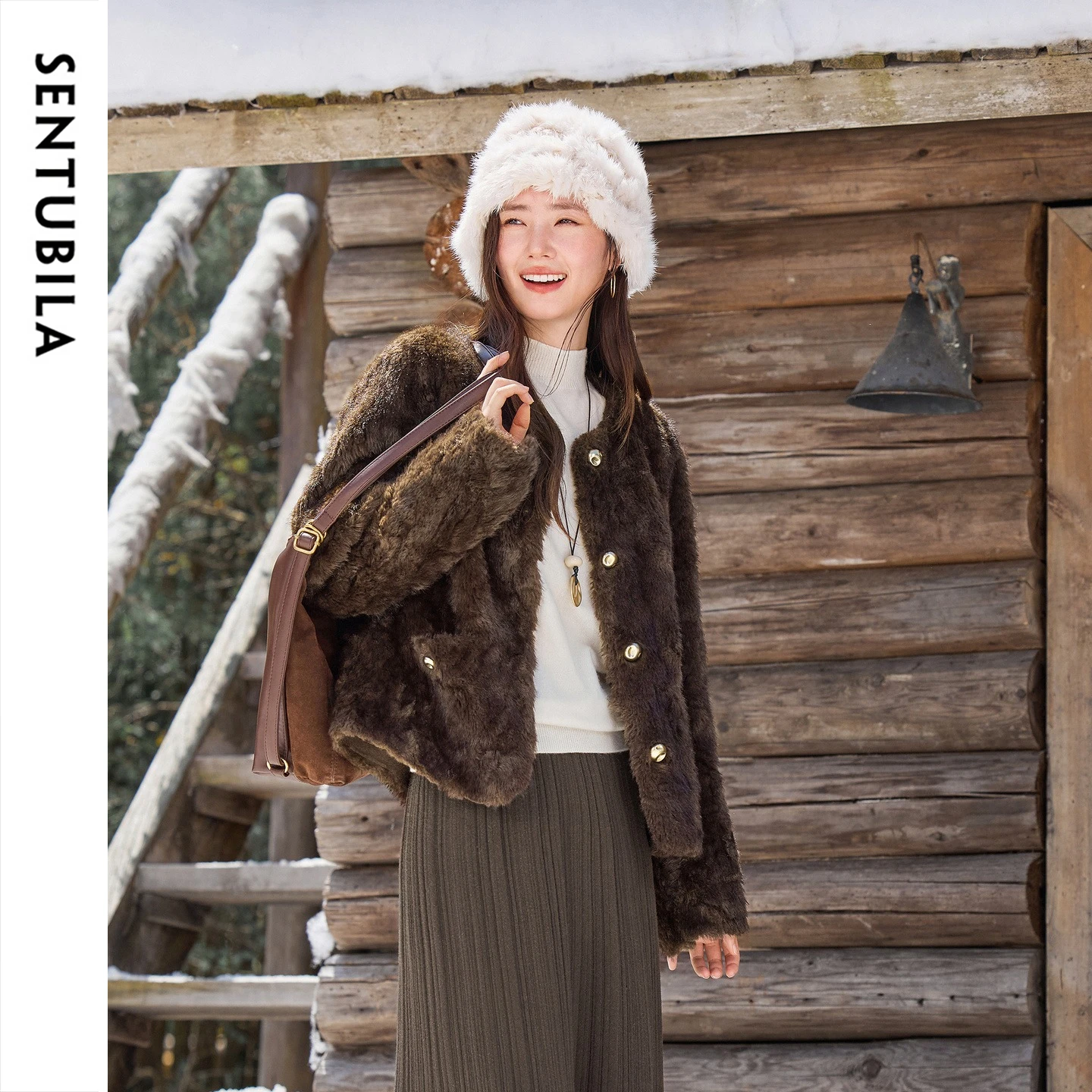 SENTUBILA Women's Faux Fur Coat 2026 Vintage Round Neck Plush Fluffy Warm Jacket Casual Thick Winter Outerwear W64PD7705