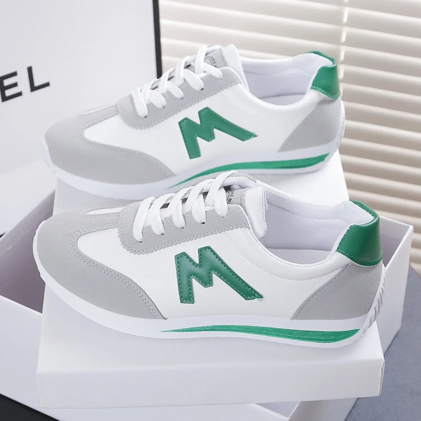 Designer-Sneaker für Damen, runder Kopf, tiefe Öffnung, leichte Sneaker, vielseitige, atmungsaktive, lässige Schnür-Sneaker, Zapatos De Mujer – Detail 1