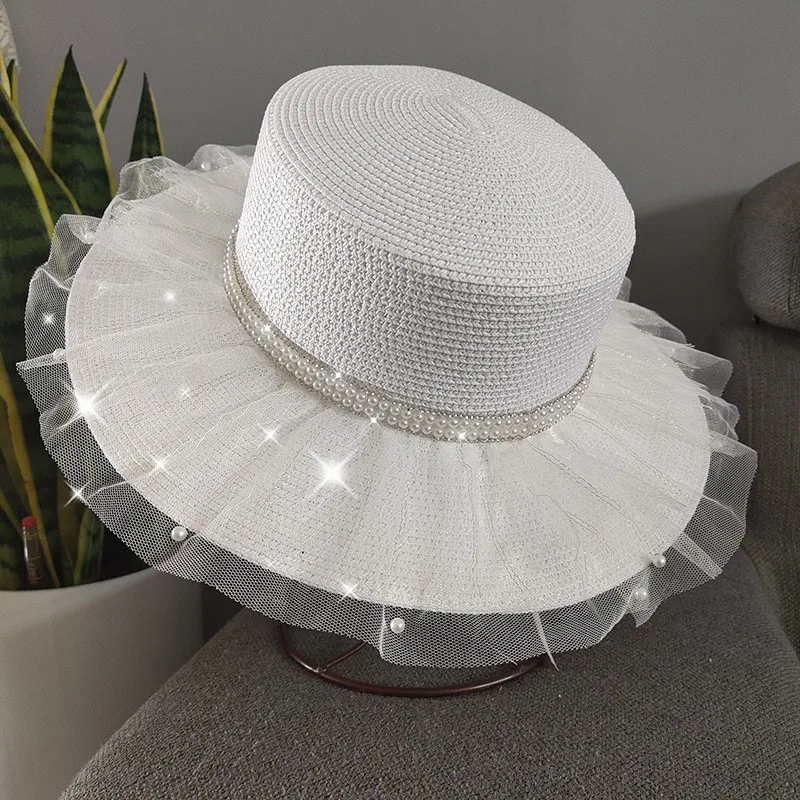

Design a white wedding dress top hat mesh flat-brimmed with and for outings