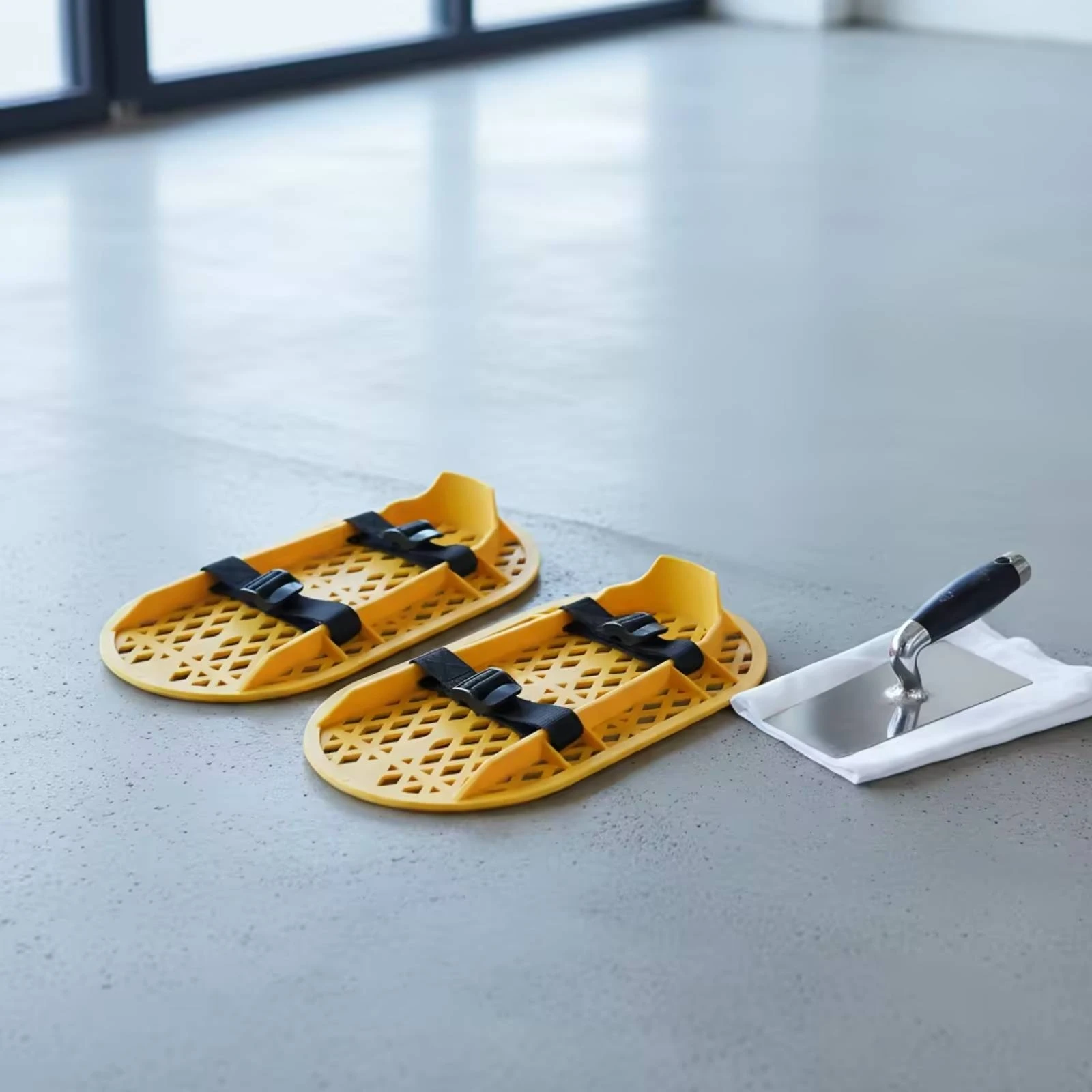 Floor Polishing Shoe Wear-Resistant Polishing Overshoe Lattice Sole Shoe Lightweight Raised Rim for Workers, Finishing Work