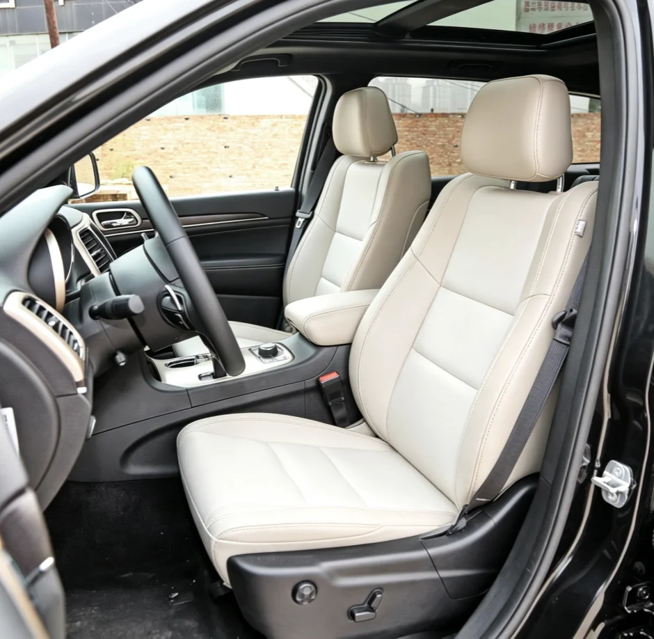 Für Jeep Grand Cherokee WK2 Maßgefertigte Autositzbezüge Luxuriöses Nappaleder 100% Passgenau Innenraumzubehör 360 ° Vollständige Abdeckung – Detail 1