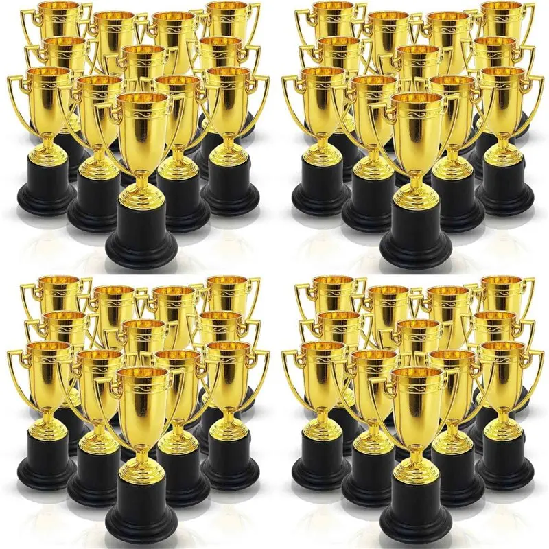 

【ORNAMENT】Пластиковые золотые кубки-трофеи для детей - 160 штук в упаковке - Награды за достижения, 3,8 дюйма - Идеальное средство для поощрения в школе и спорте