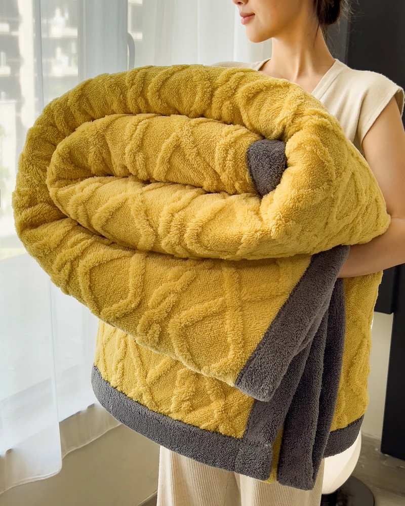 Thick Warm Fleece Throw Blanket Soft Cozy Office Nap Blanket Double Layer for Couch Sofa Bed Shoulder Wrap Winter Yellow