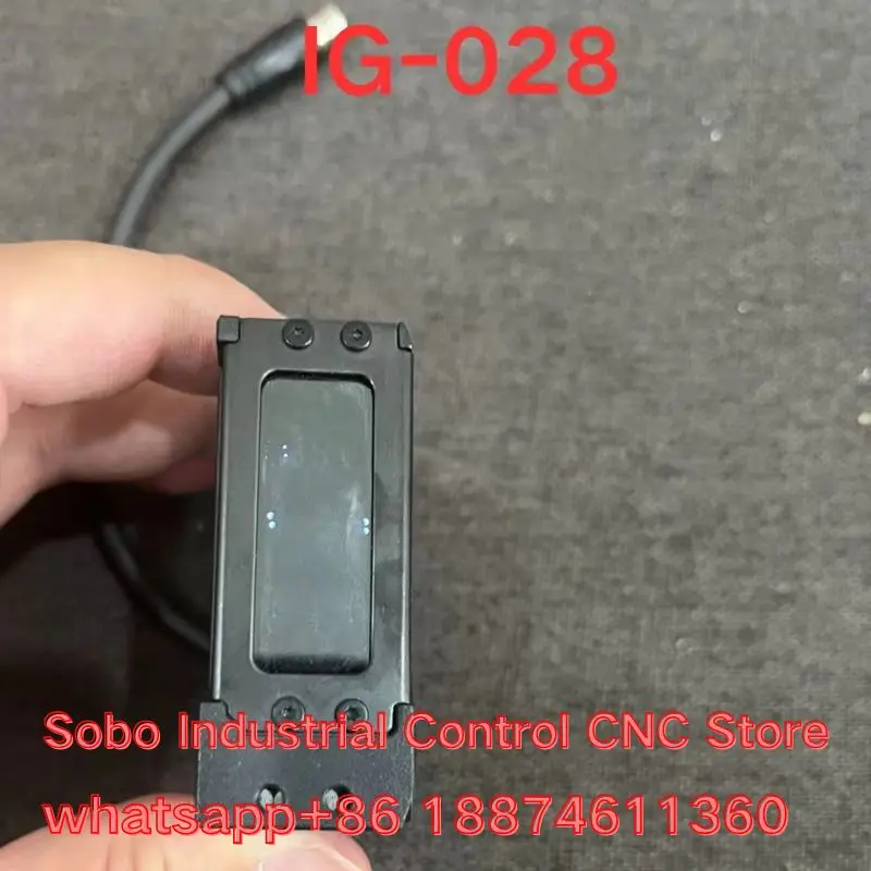 Second-hand test Okv  Keyence Laser Sensor IG-028