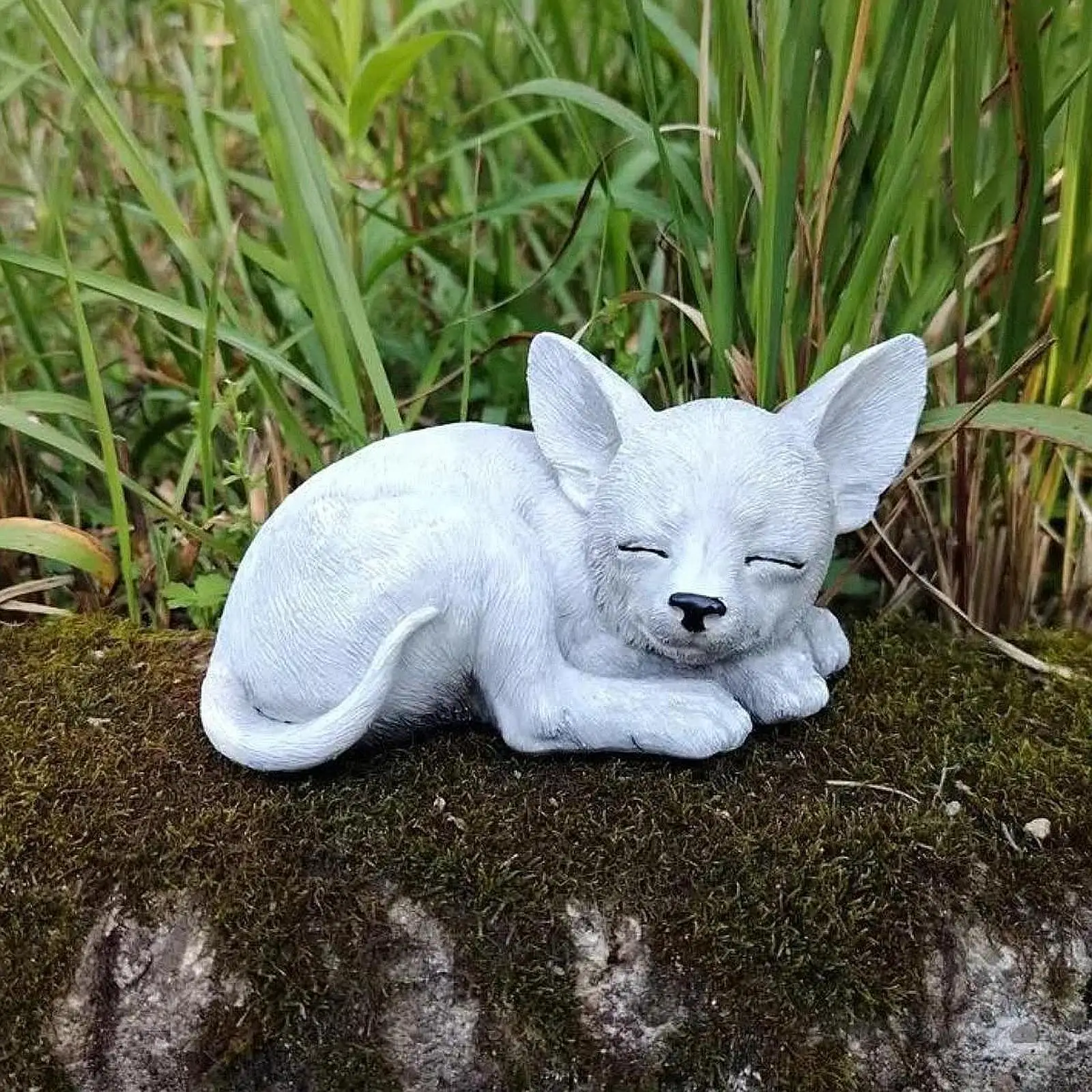 

Garden Fox Figurine Lying Fox Ornament Remembrance Yard Art Outsides Pet Porch