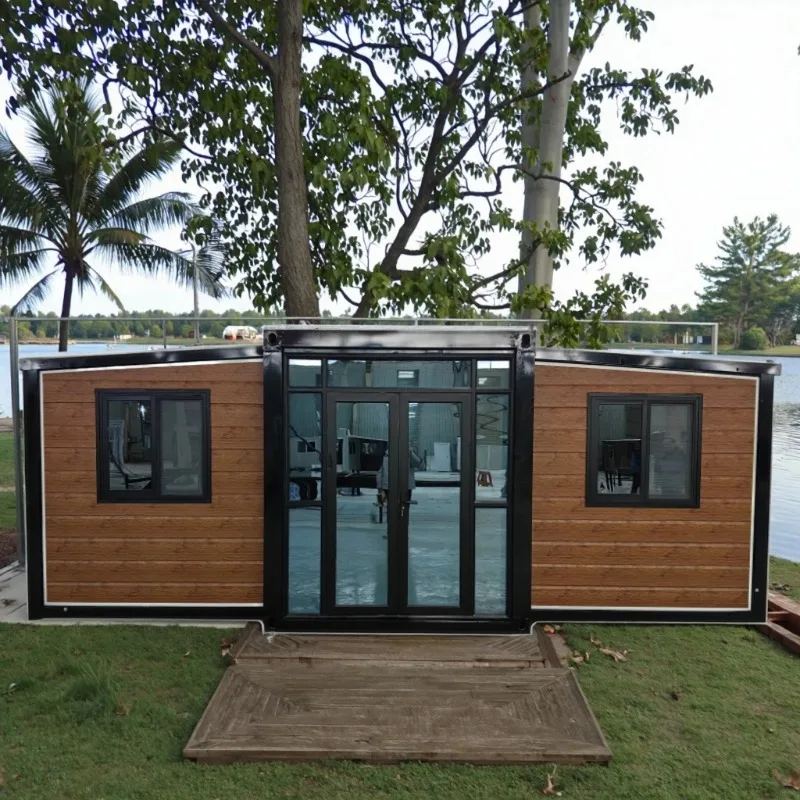 Modular Prefabricated 20ft/40ft Expandable Container House Steel Wooden Sandwich Panels for Luxury Villa Eco-Friendly Low-Cost