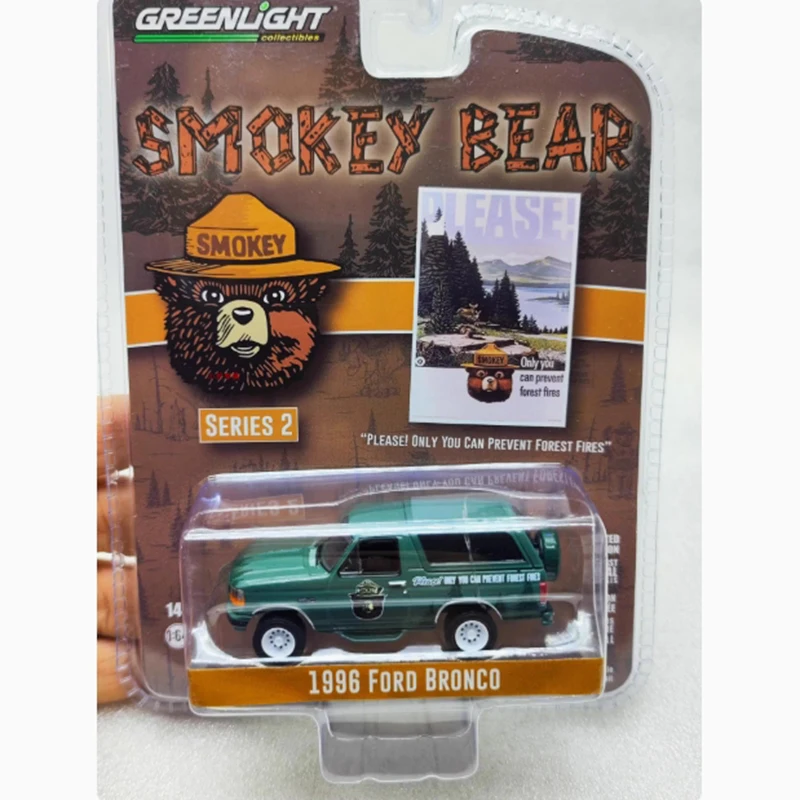 

GreenLight масштаб 1:64, модель автомобиля из сплава Ford Bronco, статическая коллекция, украшенный подарок, хобби и игрушки