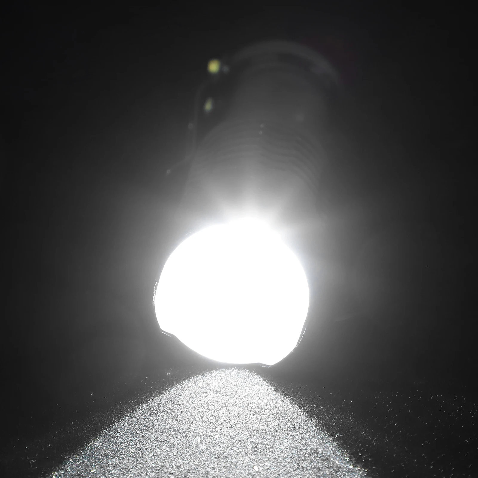 

7W Three-speed LED Flashlight 1 Q5 LED 300 Lumens Waterproof Mini Led Flashlight Waterproof Zoomable Outdoor Torch