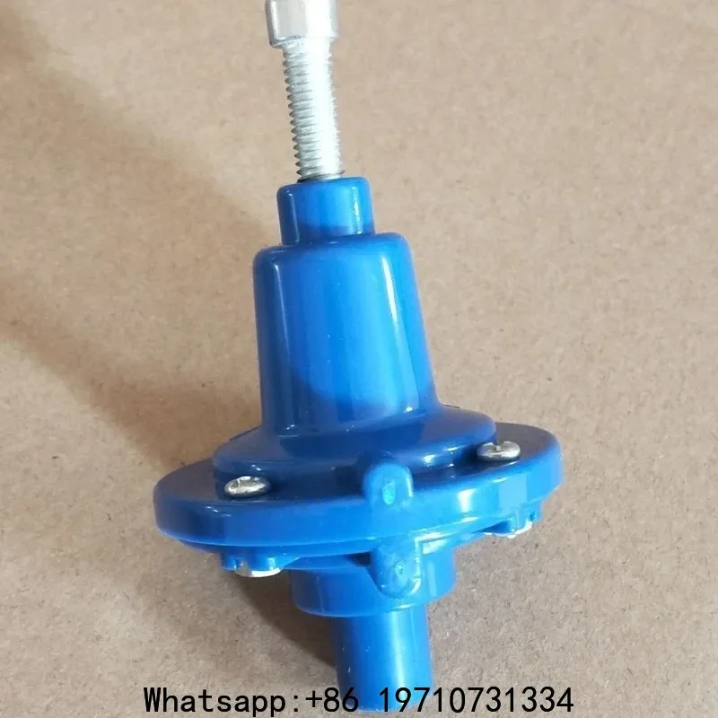 A complete set of accessories for milking machines, suction pumps, pressure regulating valves, and suction pumps