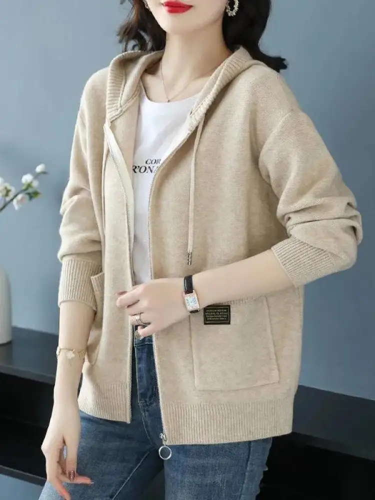

Korean Fashion New Autumn Winter Solid Festival Pockets Hooded Cardigan Short Sweaters Women's Long Sleeved Zipper Knitted Tops