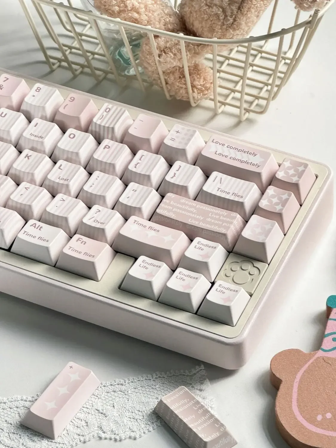 Keycap الأصلي بسيط أنيق جديد الأصلي مخصص للغاية PBT غطاء لوحة المفاتيح الميكانيكية عالية القيمة