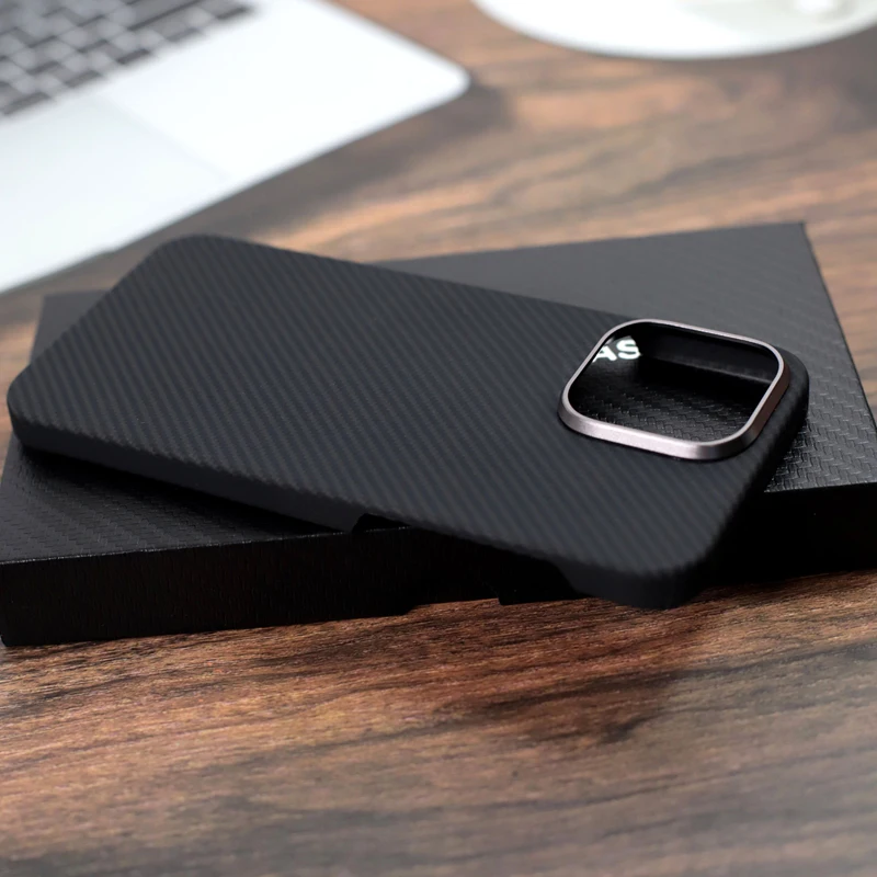 YTF-Włókno Węglowe do Etui na iPhone 16 14 Pro Max 13 z Obsługą Magsafe, Pokrowiec Magnetyczny z Włókna Kevlarowego Aramidowego do iPhone 15 Pro/17 Pro — zdjęcie produktu 3