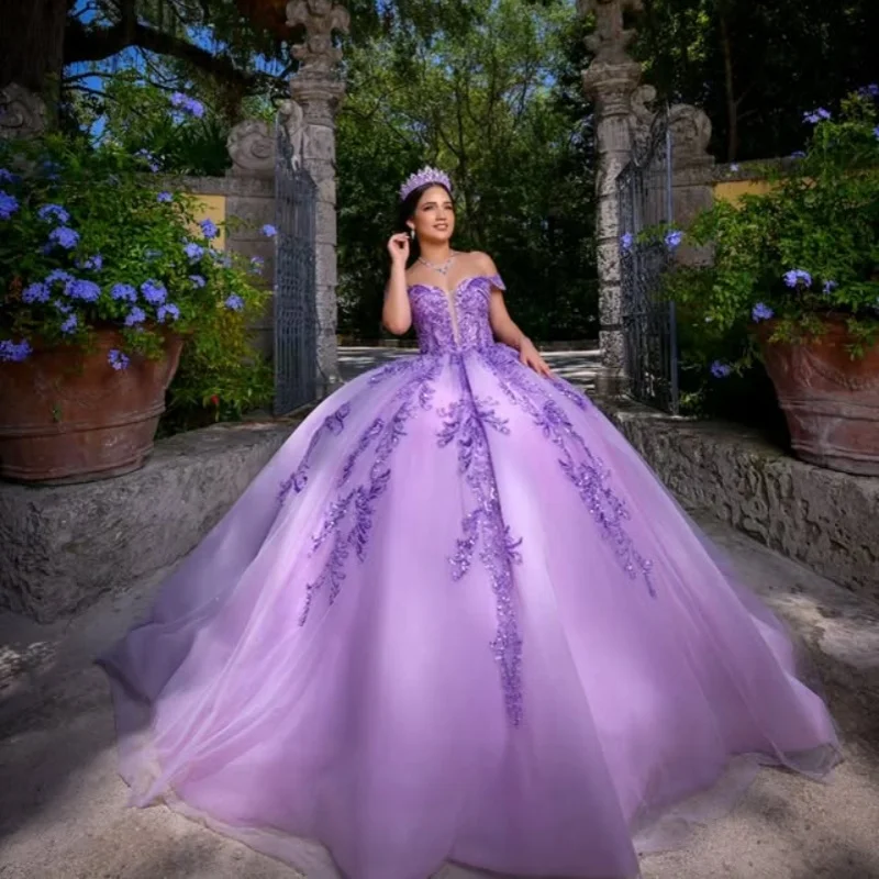 Abiti Quinceanera viola lavanda personalizzati con spalle scoperte applique con paillettes Tull Coda lunga Vestido 15 Quinceanera