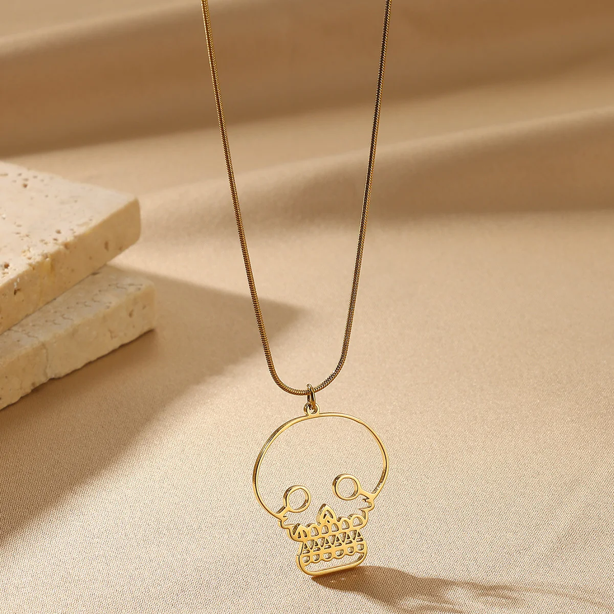 

Customized Skull Name Necklace For Women Gold Color Stainless Steel Letter Necklace Personalized Jewelry Halloween Gift