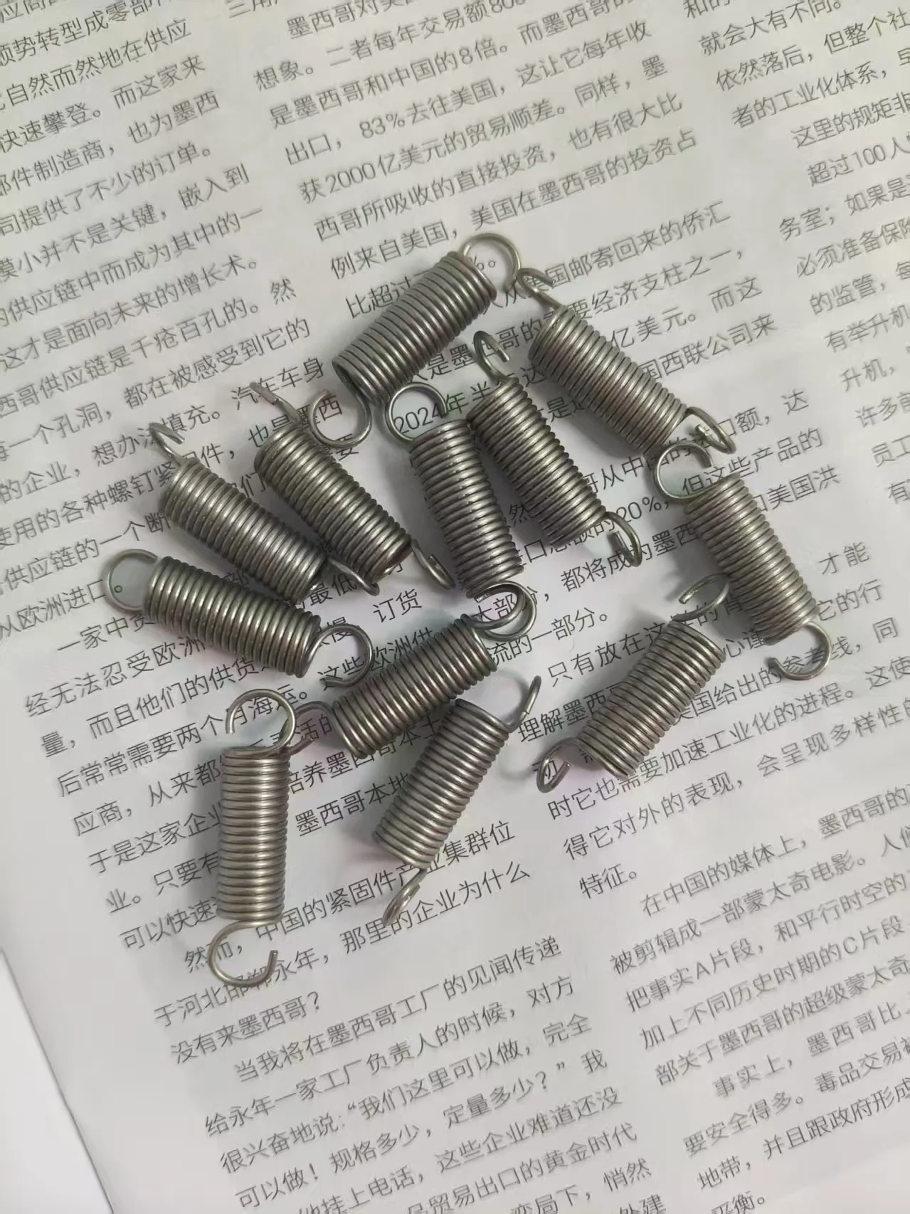 1.5mm 304 Stainless Steel Open S Hook Tension Spring Helical Stretching Pullback Extension Expansion Tensile Springs L=30-335mm