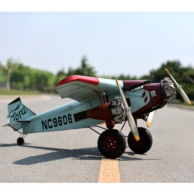 Wholesale Customize Creative Airplane Model Scale For Home Bar vintage wall decor Metal Model Plane