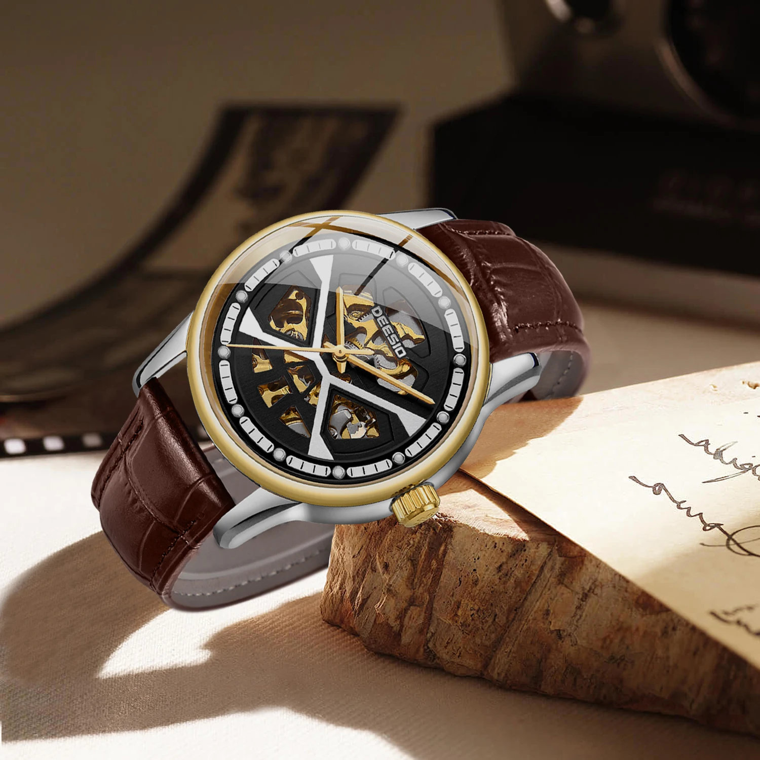 นาฬิกาข้อมือผู้ชาย Dessio ระบบอัตโนมัติ กลไกไขลานอัตโนมัติ ตัวเรือนสแตนเลสแบบโปร่ง สายหนังแท้ เรืองแสง สไตล์สปอร์ต หรูหรา