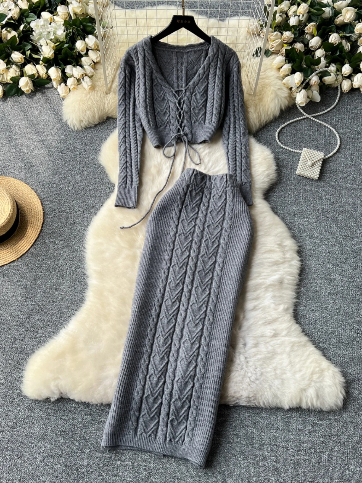 

Autumn Winter Hollow out Knot ort Top Belly Baring Knitted Sweater + Ultra High Waist Twisted Skirt Faion Set Women