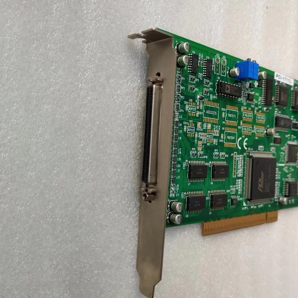 アドバンテック取得カード PCI-1711L 用