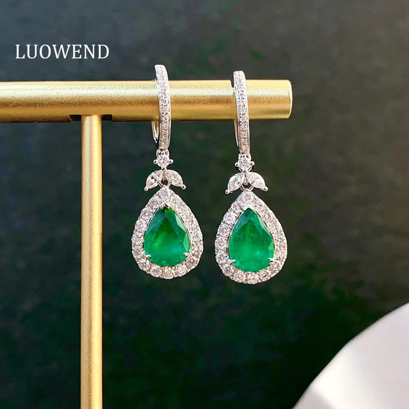 LUOWEND 100% 18K White Gold Earrings Luxury Elegant Style Natural Diamond Natural Emerald Earrings for Women Senior Banquet