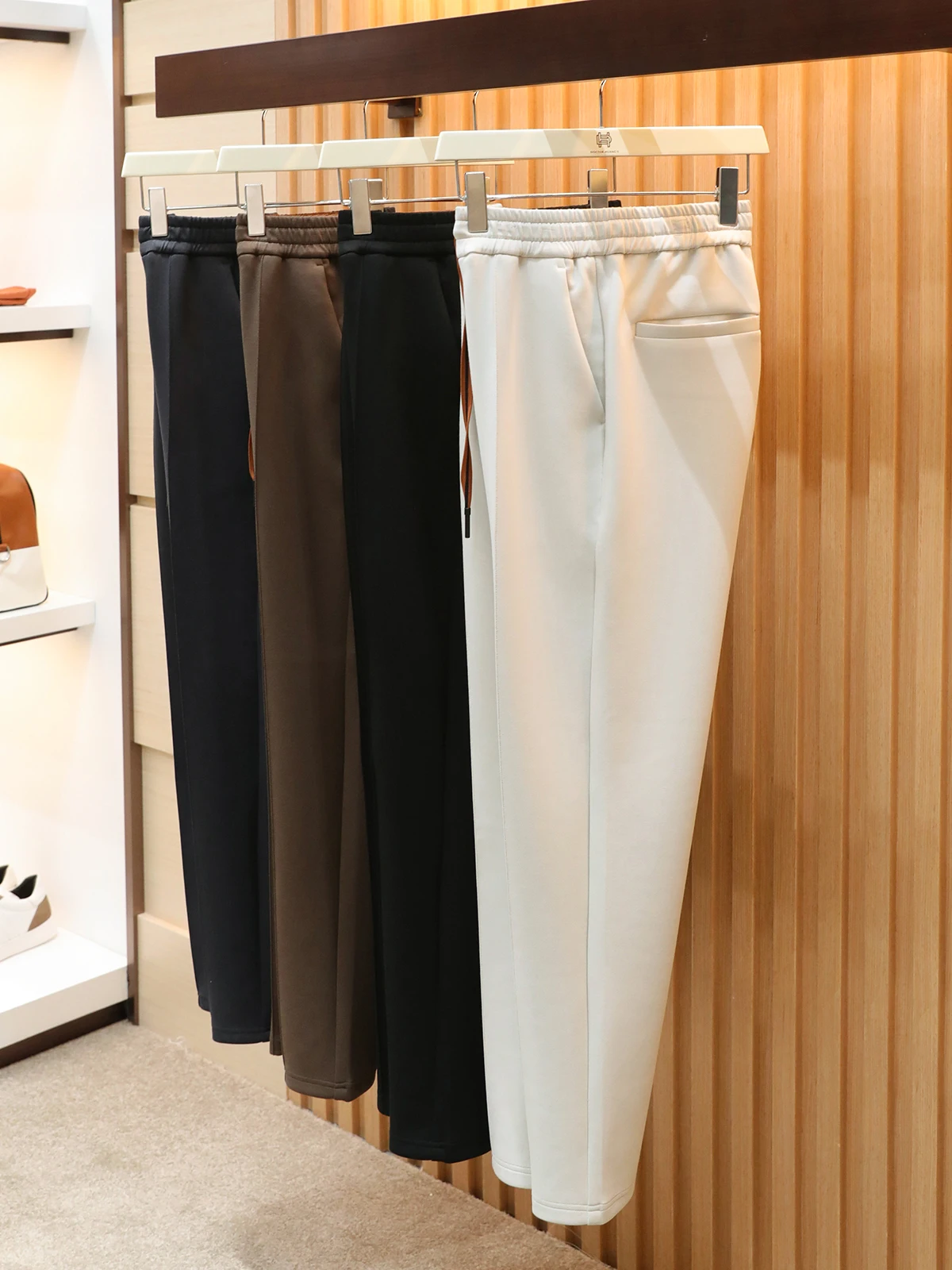 

Высококачественные мужские модные прямые трикотажные повседневные брюки, воздушные многослойные удобные прямые брюки для отдыха на весну, Au...