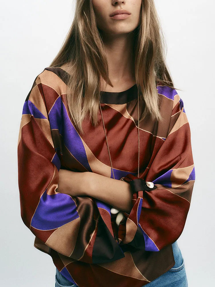 

Sweet Comfortable Silk Satin Long Sve irt Autumn New Arrival Women's Faionable Printed Blouse Ethnic Stage Costume