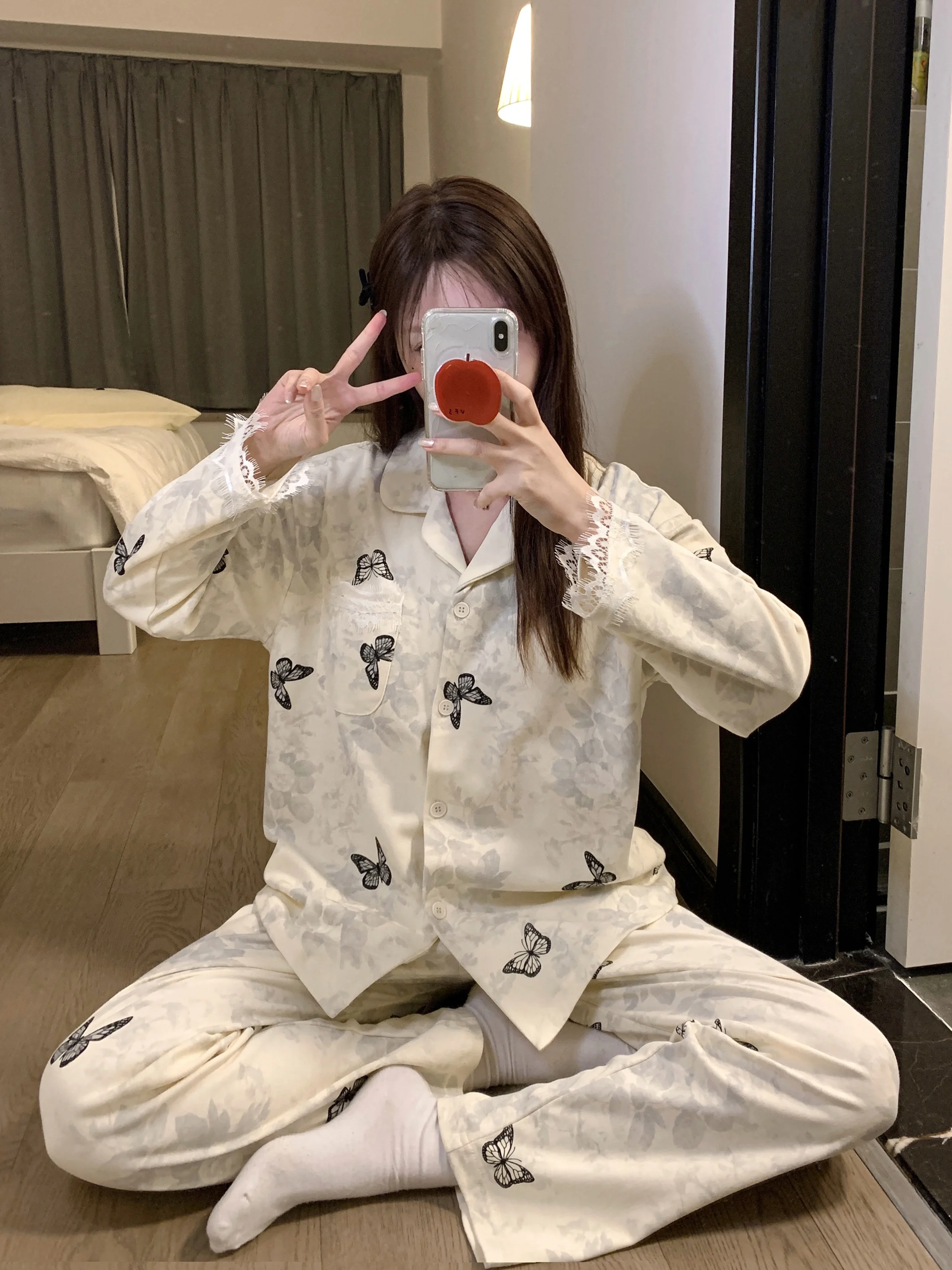 

Ретро-пижама в китайском стиле из шелка для женщин: комплект домашней одежды с кружевом, длинными рукавами и принтом для весны и осени