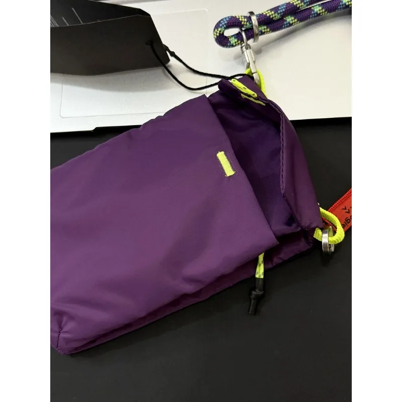 Zusammenklappbare, eng anliegende Handy-Umhängetasche, trendige kleine Tasche im Arbeitskleidungsstil, lässige Kartentasche mit einer Schulter