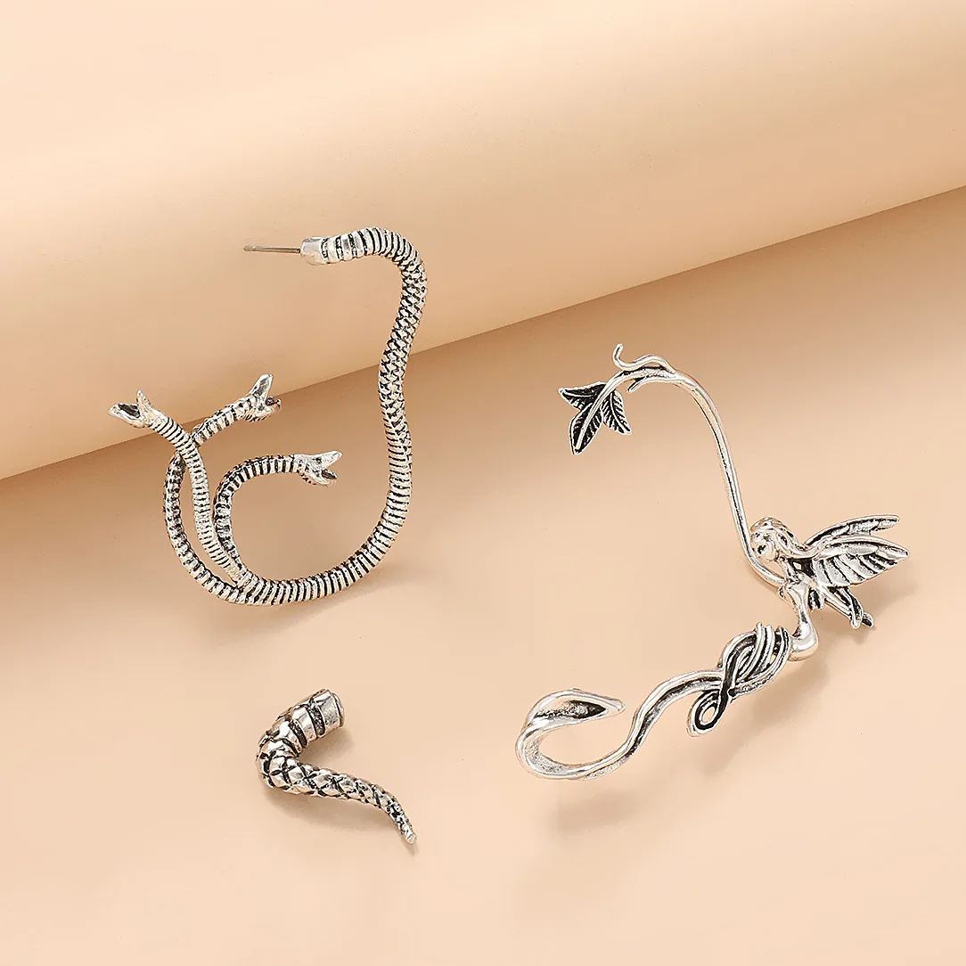 Gothic Three Headed Snake Earrings For Women Jewelry Vintage Elf Wing Ear Cuffs Earrings For Whole Ear 2025 Trendy Metal Jewelry