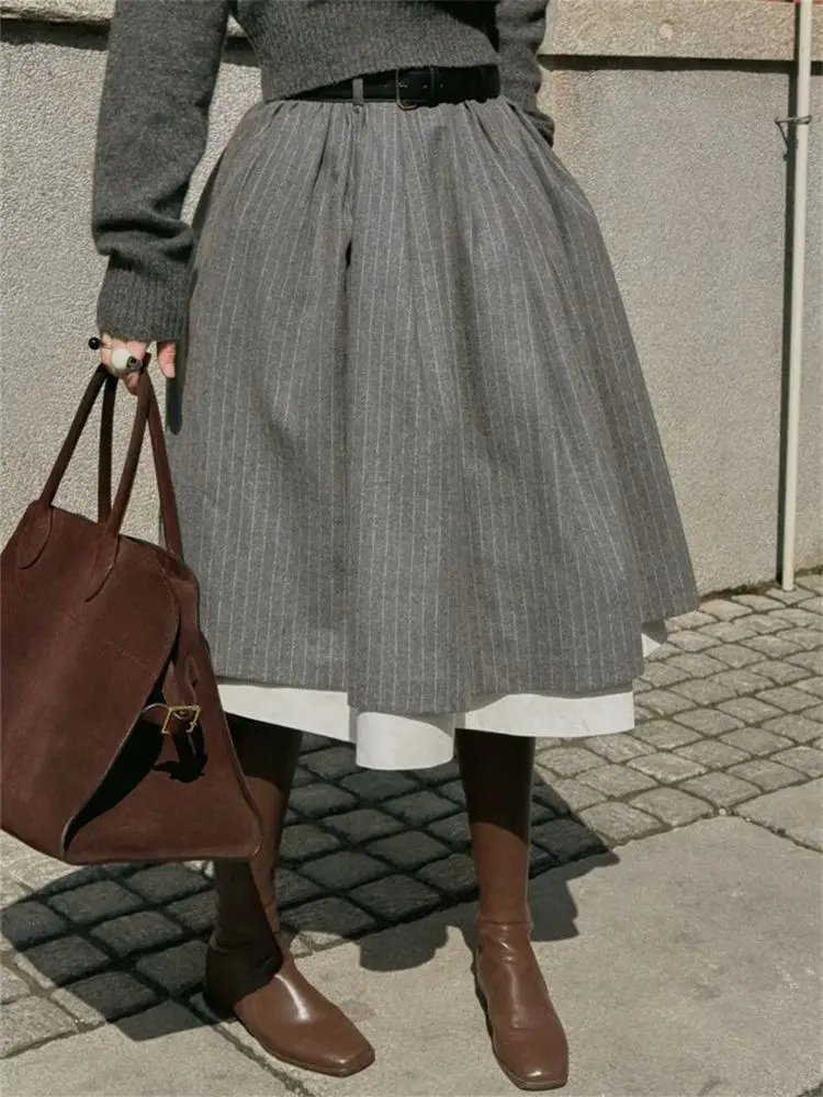

French Fashionable Retro Half Length Skirt For Women Autumn And Winter New Style Grey Striped Splicing Large Swing Skirt