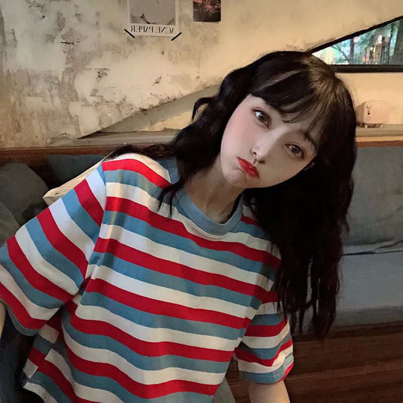 En 2025, le nouveau T-shirt à manches courtes Y2K Bug pour les hauts d'été pour femmes, un haut ajusté pour les femmes à porter dans la rue, est rétro