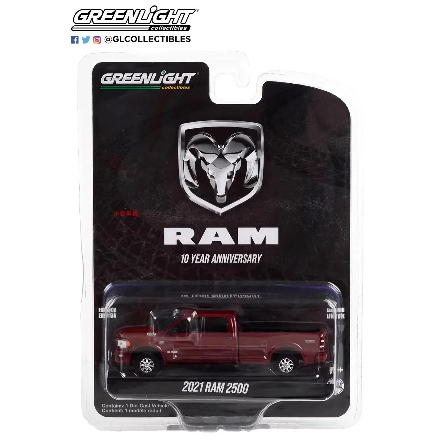 1:64 2021 RAM 2500 จําลองรถสะสมของเล่นของขวัญเครื่องประดับ