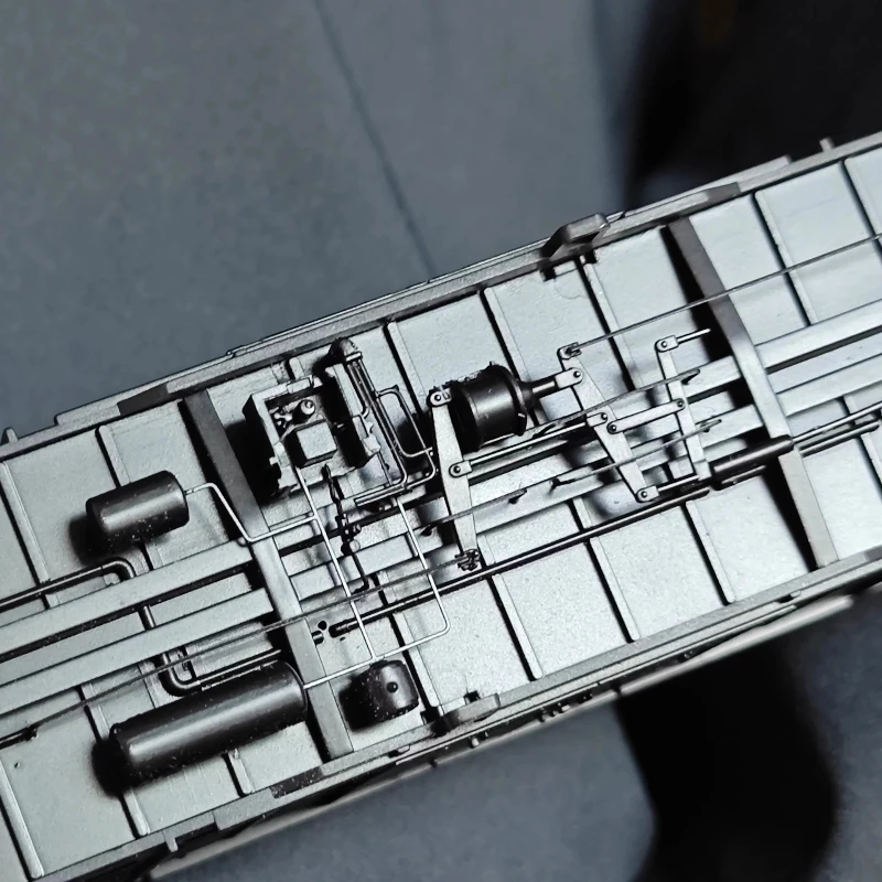 HO Type 1/87 Train Model P64AK Boxcar Carriage New Version 4-section Set 6 Options Carriage Set Boy Toy Gift