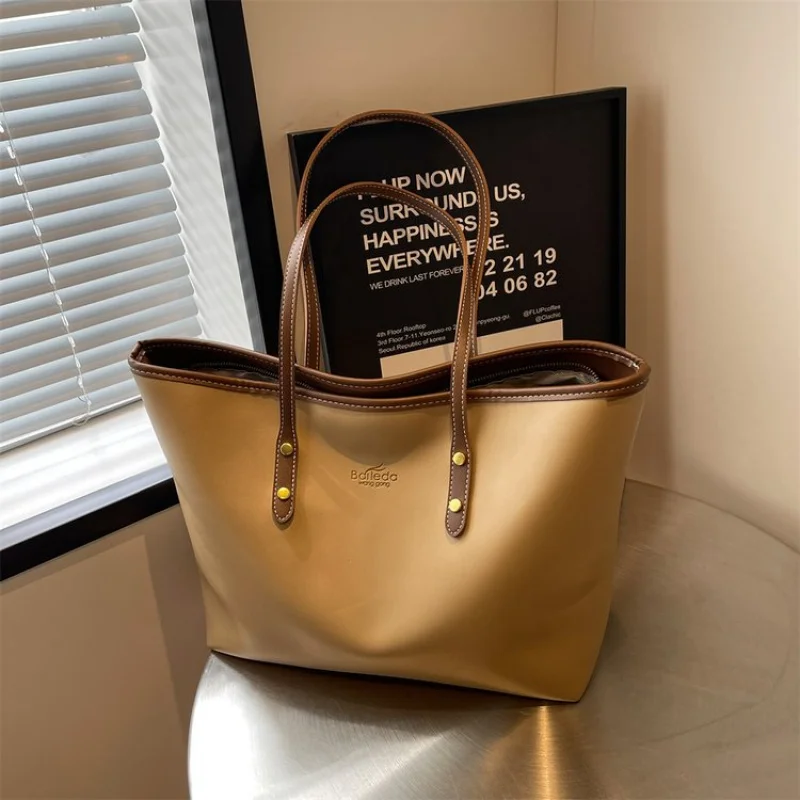 

Женская сумка через плечо из тонкой кожи с модным высококачественным пригородным пространством, мягкая, повседневная, в современном стиле ​