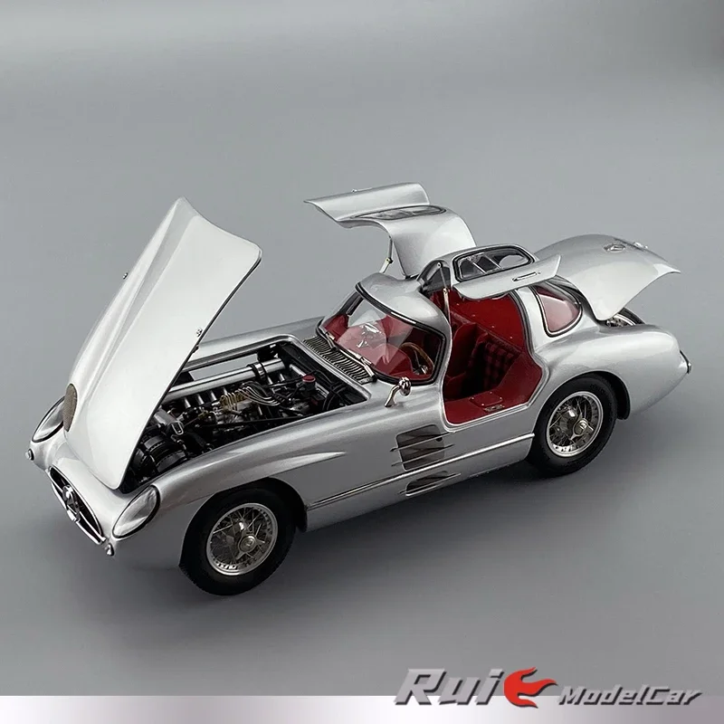 1:18 Mercedes-Benz 300 SLR 1955 Uhlenhout sports car diecast alloy model, boys collection toys, children\'s holiday gifts.