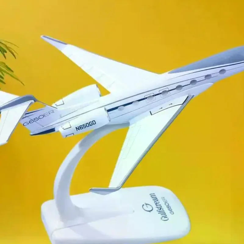 

Gulfstream G650 Aircraft; Collector's Diecast Model, 1PCS 1/200 Scale; G650ER Airplane Replica