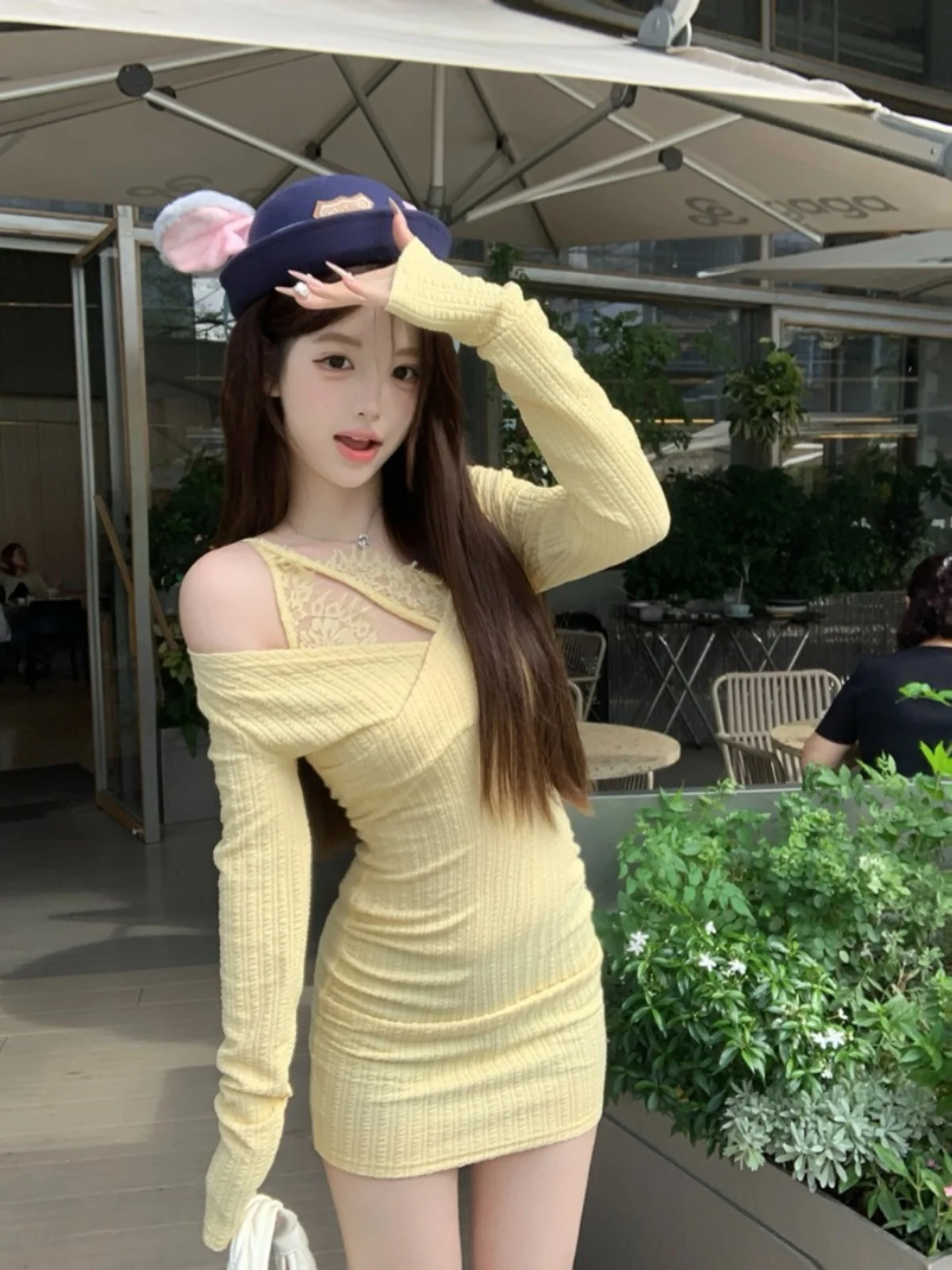 

Новое женское платье Pure Desire с кружевными вставками, открытыми плечами, короткой юбкой, пикантным дизайном, стройнящее, универсальное, с длинными рукавами