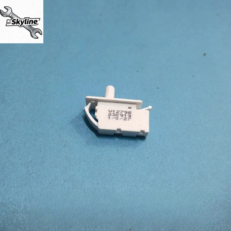 1PC Suitable for  refrigerator door light switch HC-056K
