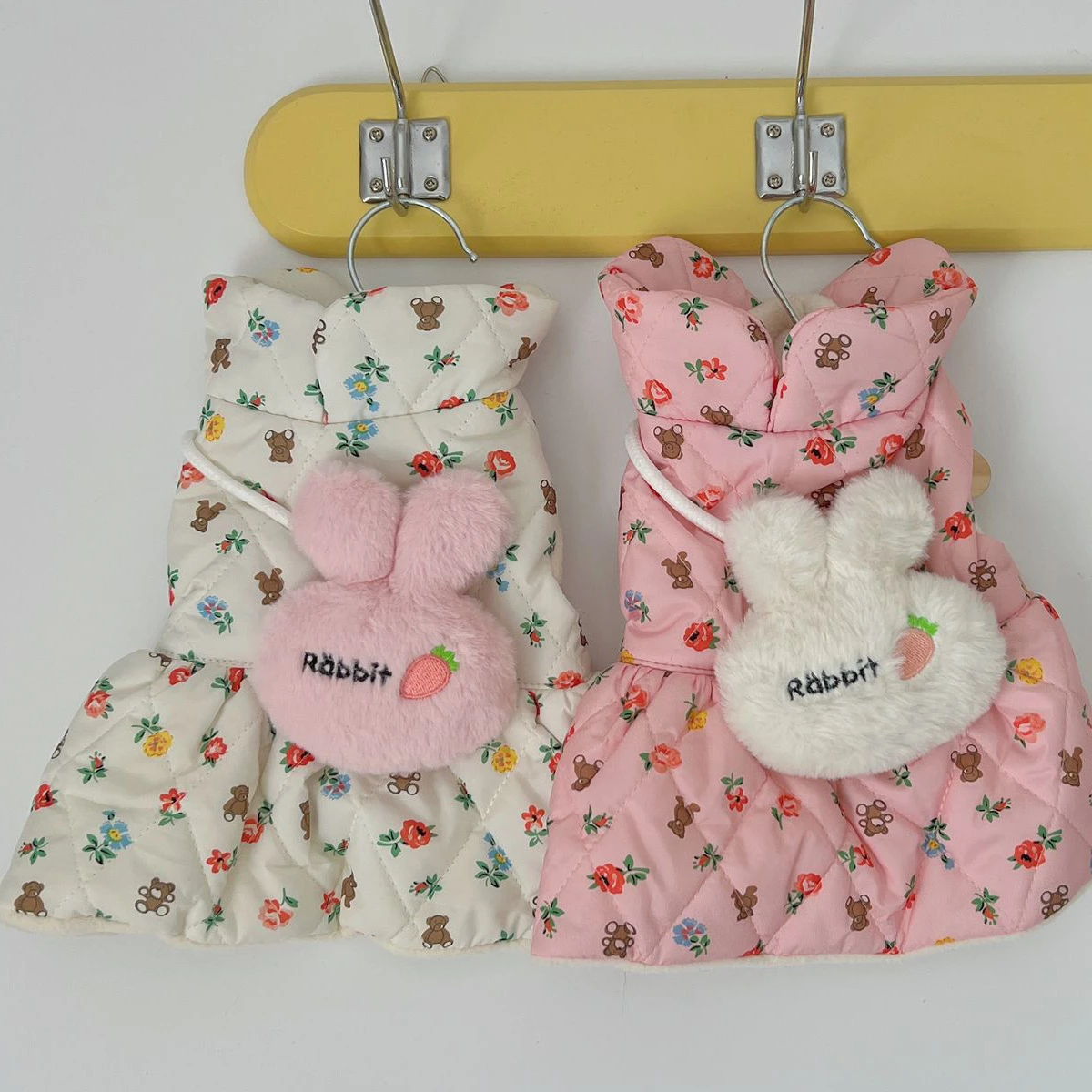 Autumn and Winter Dog Dress Cute Rabbit Pet Teddy Bears VIP Pomeranian Cat Schnauzer Small Dog Dog Maltese Clothes Skirt