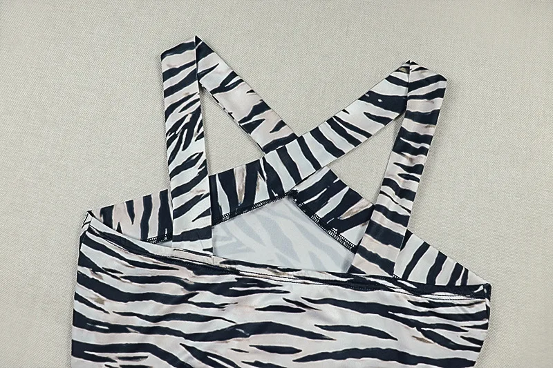 Damen Zebra-Print Bodycon Maxikleid mit Kreuzträgern, Neckholder, Ärmellos, Rückenfrei, Figurbetont, Langes Partykleid, Nachtclub-Streetwear – Detail 12