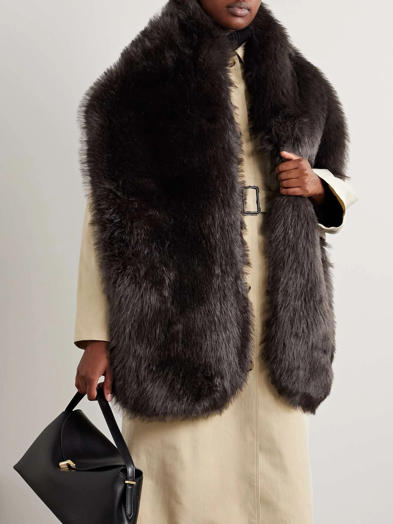 

Модный длинный шарф из искусственного меха, женский шикарный однотонный длинный плюшевый теплый толстый универсальный длинный шарф, женская новая зимняя повседневная уличная одежда