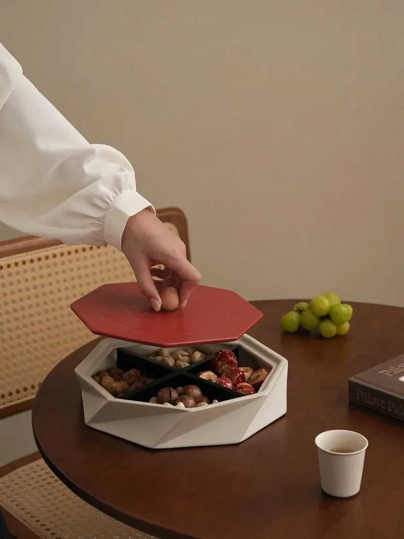 Medieval dried fruit plate Sigongge ceramic artistic sense light luxury high-end divided snack plate housewarming New Year