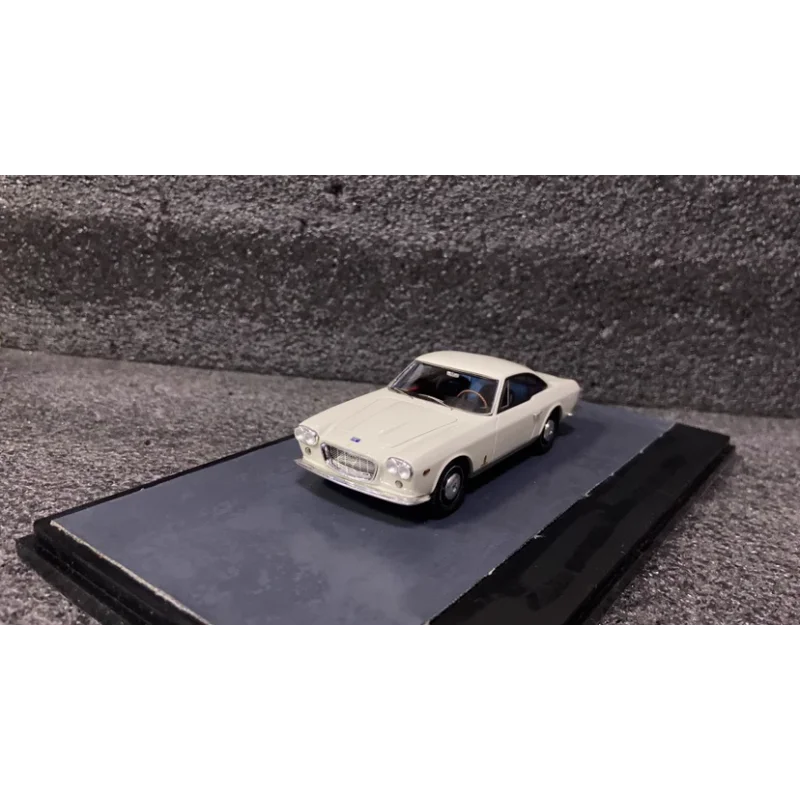 

Matrix 1/43 Scale Lancia Flaminia 3C 2.8 1963 Resin Car Model Collectible Toy Gift Souvenir Display Ornament