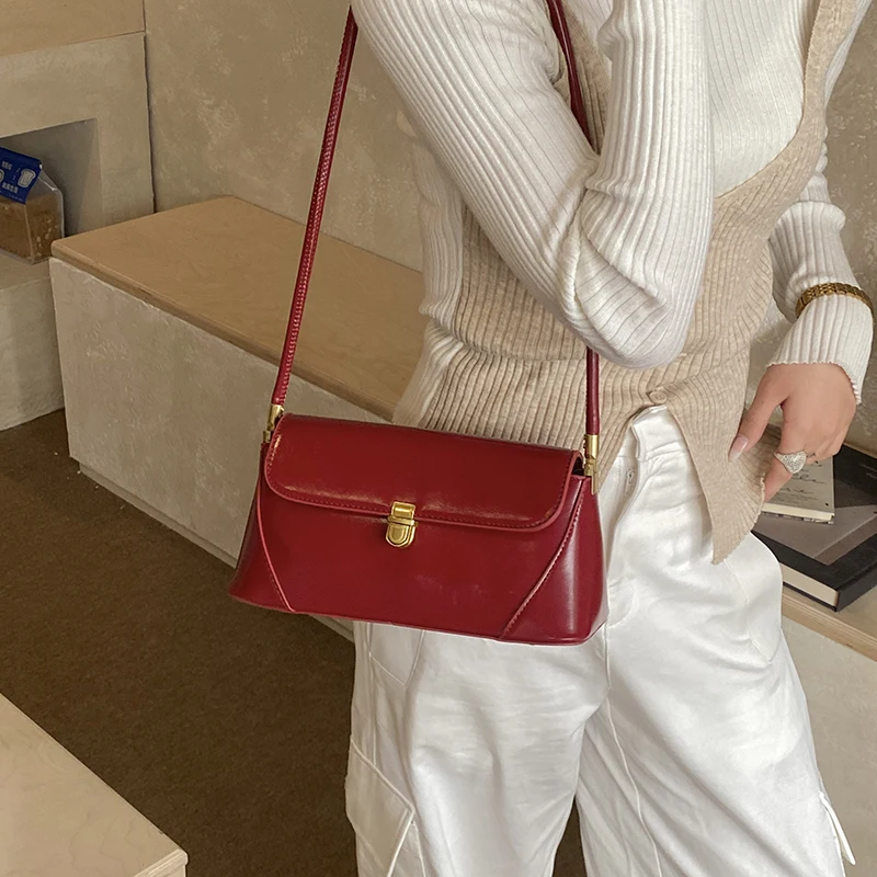

Women's Luxury Flap Handbags All-match Designer Single Shoulder Bag Solid Lady Zipper Baguette Bag for Party Shopping Daily Use