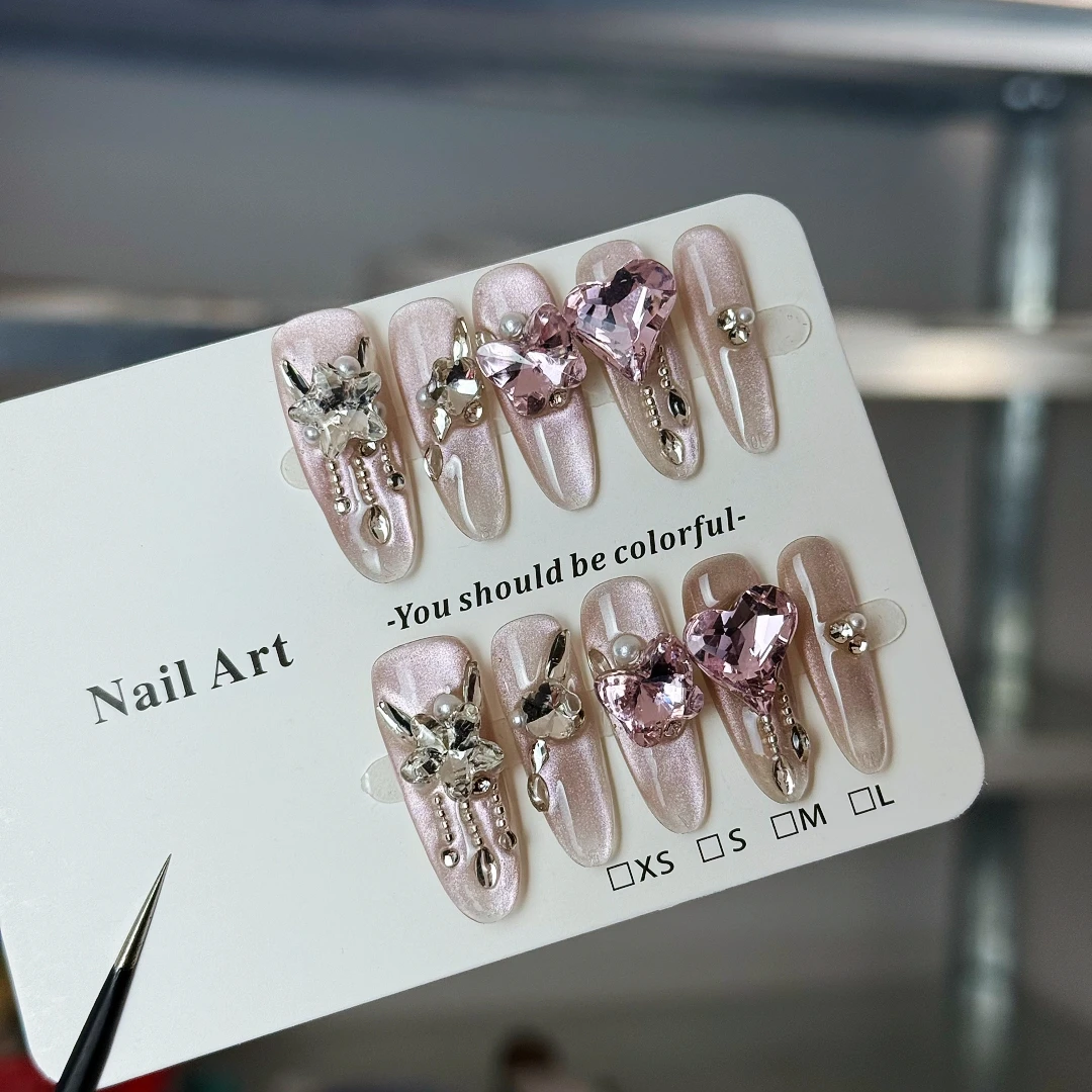 

10pcs high-end Luxurious and elegant style, hand-painted three-dimensional heart, butterflies, flashing cat eye and tiny diamond