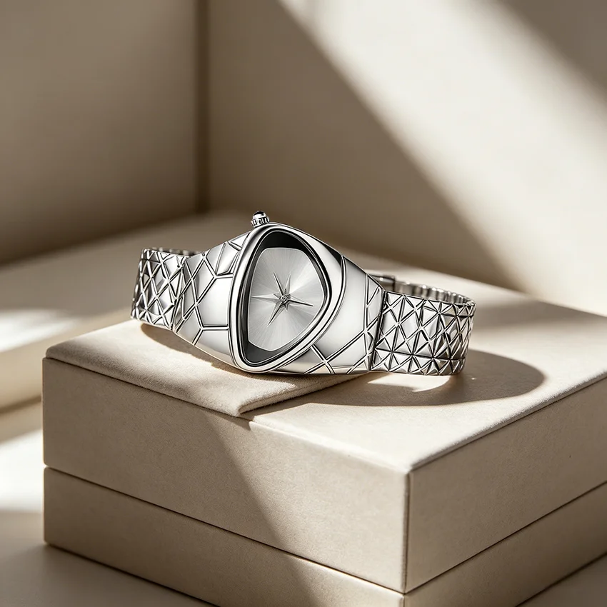 Luxury Triangle Case Women's W - Watch Triangle Luxury recension och pris