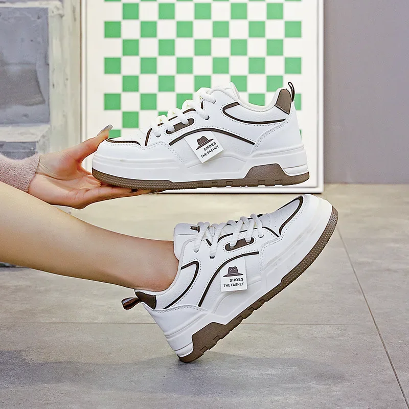 البوب أحذية رياضية نسائية أحذية عادية سميكة سوليد تنوعا الأبيض تنوعا حذاء كاجوال لطلاب الربيع والخريف N