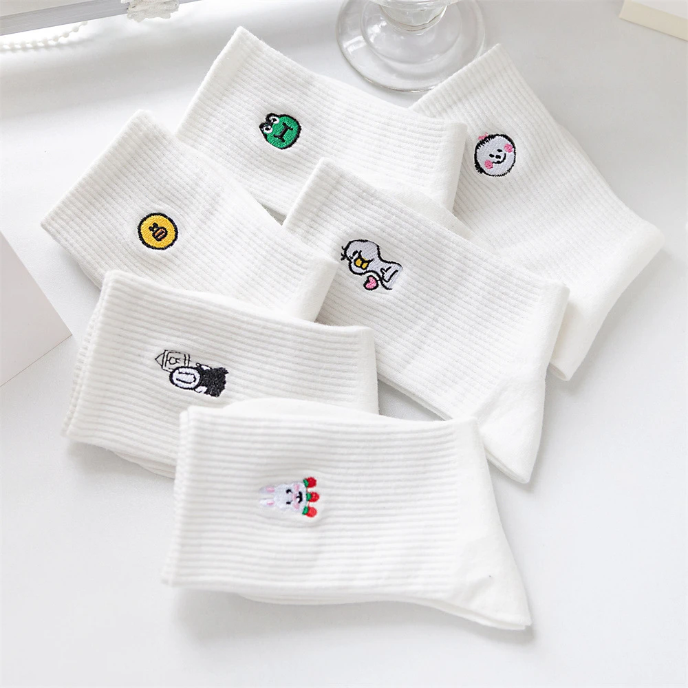 2 Pairs New Cute White Cotton Mid Tube Socks Embroidered Funny Frog Rabbit Duck Causual Sport Hipster Sokken